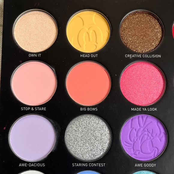 Disney Eyeshadow Palette matte and shimmer Truth Be Bold - Picture 3 of 16